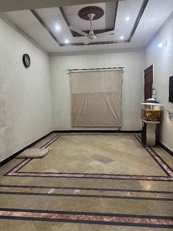Ground portion for rent Street 30 1