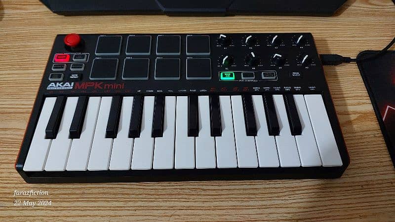 Akai MPK Mini MKII 25-Key MIDI Keyboard 5