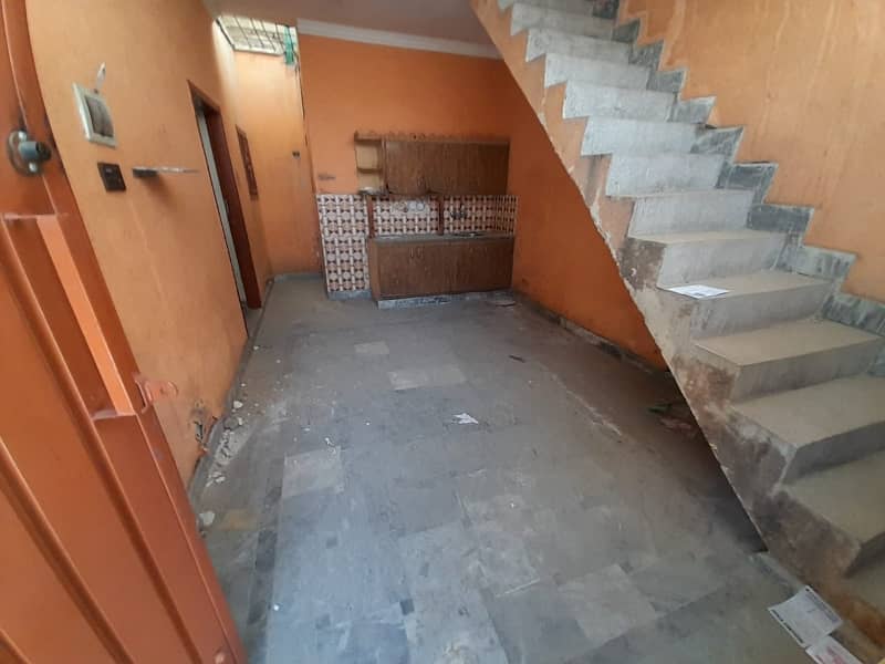 Single Storey House Available For Sale In Liaqat Coloney 9