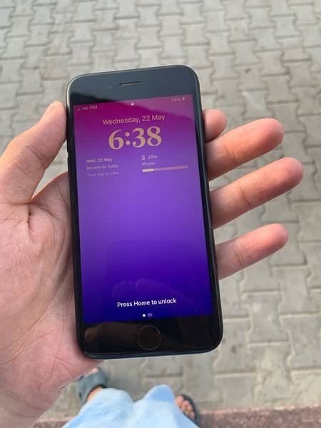 Iphone SE 2020  (128GB) Factory unlock 6