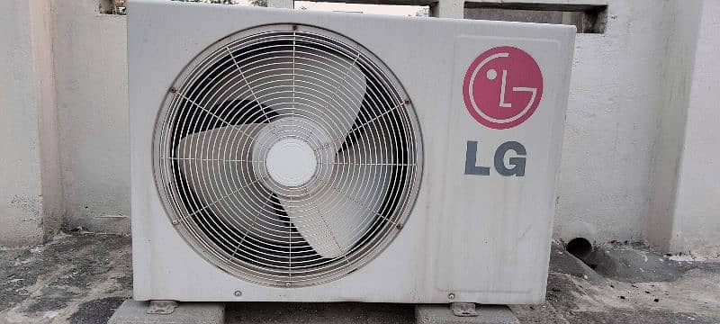 2 ton LG GOLD SPLIT AC 2