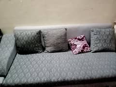 7 seater sofa for sale in very good condition
