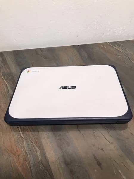 Asus Chromebook 11 g5 3