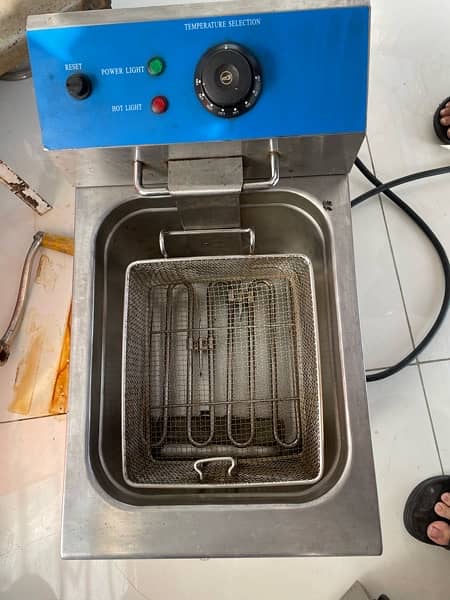fryer &  Electric Cheese Warmer 3