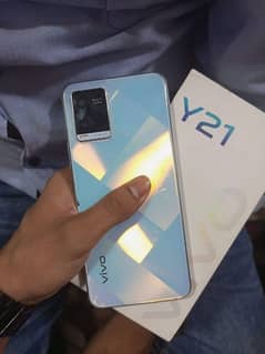 Vivo y21 with box urgent Sell