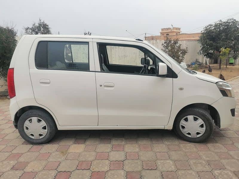 Suzuki Wagon R 2017 10