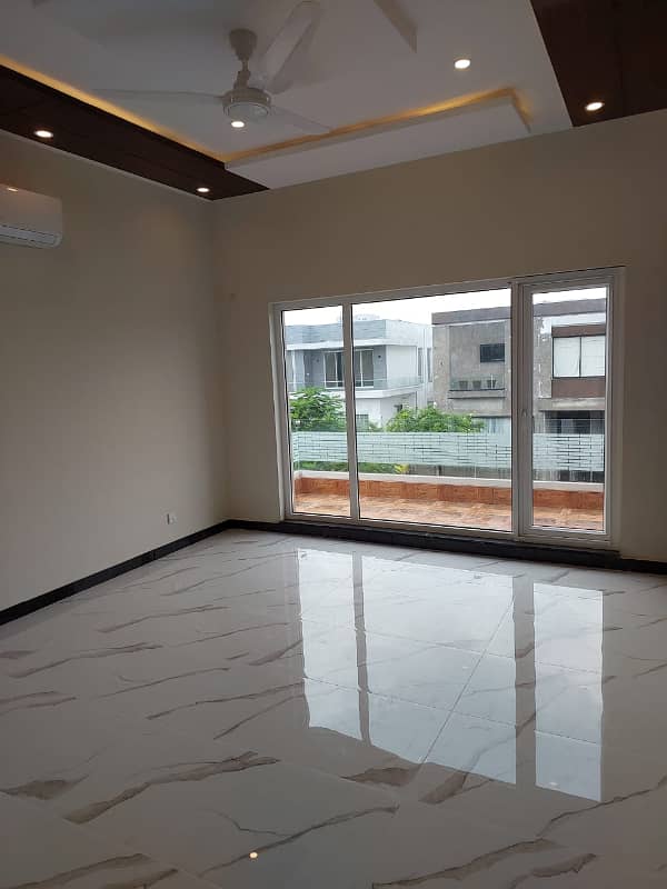 1 Kanal New Magnificent House Available For Sale in DHA Phase 4 10