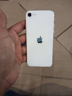 apple( I phone SE)  JV 10 by 10 condition bettry health 85 0
