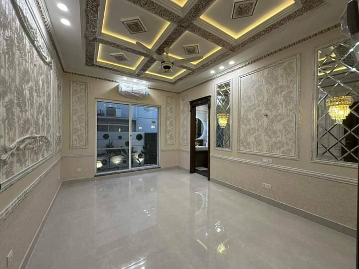 1 kanal Ultra Classic House For Sale In Bahria Town Lahore 3