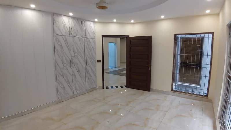 1 Kanal House For Sale In Bahria Town Lahore 15