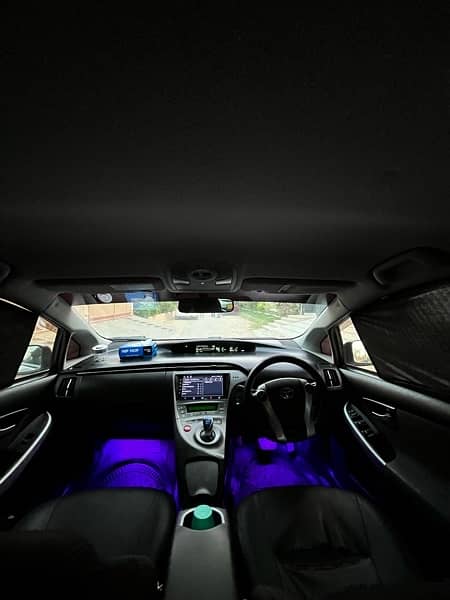 Toyota Prius 2013 12