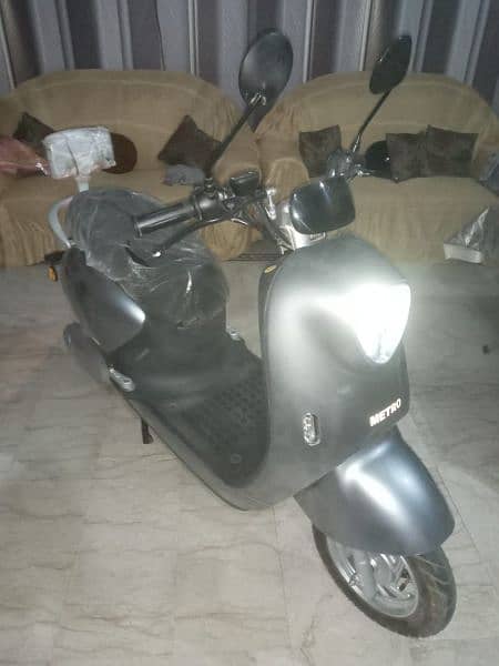 metro m6 electric scooter urgent for sale 2