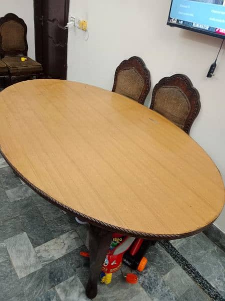 6 Seater Wooden Dinning Table 3