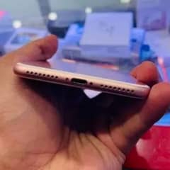iphone 7 plus 256 GB PTA approved my WhatsApp 03349===1985==949