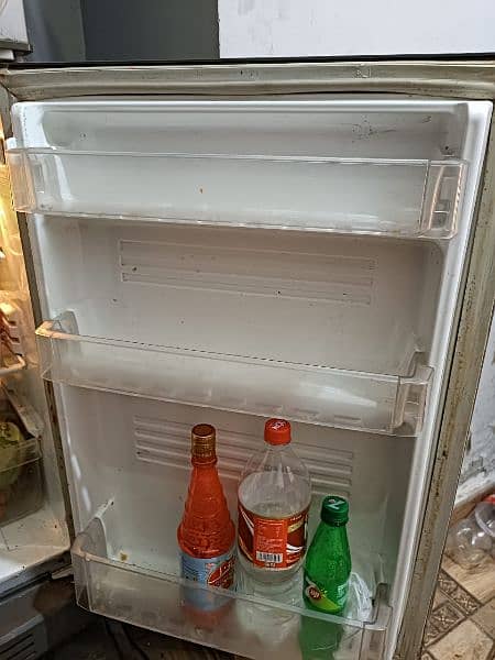 Pel Refrigerator 2
