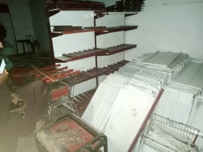 Used Racks | Used shope racks | Used trollys | Used mart racks 9