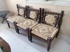 Traditional sofaset 12 seats in perfect new condition 0