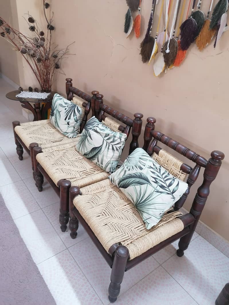 Traditional sofaset 12 seats in perfect new condition 4