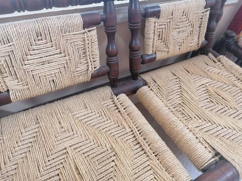 Traditional sofaset 12 seats in perfect new condition 10
