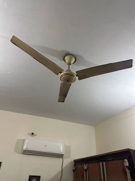 4 fans for sale in good condition discount prize 5