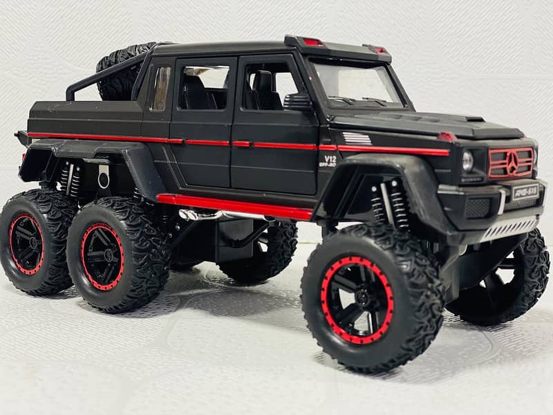 Diecast Model Cars AMG G63 Mercedes G-wagon 6*6 Metal body 7