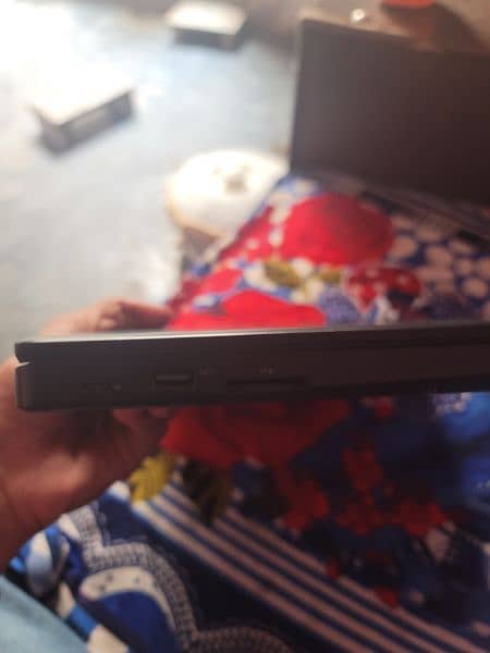 laptop 10by9 condition only laptop 5