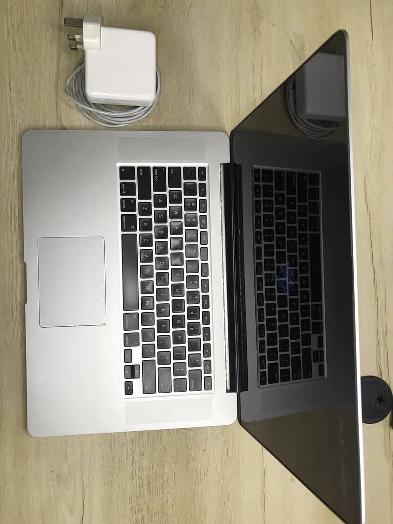 MacBook Pro 2015 | 15 inch" | Silver Grey 1