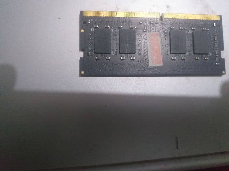 8 gb ram for leptop  RS. 4000 1