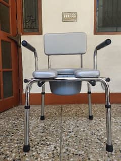 Commode Chair for Elderly/Patients