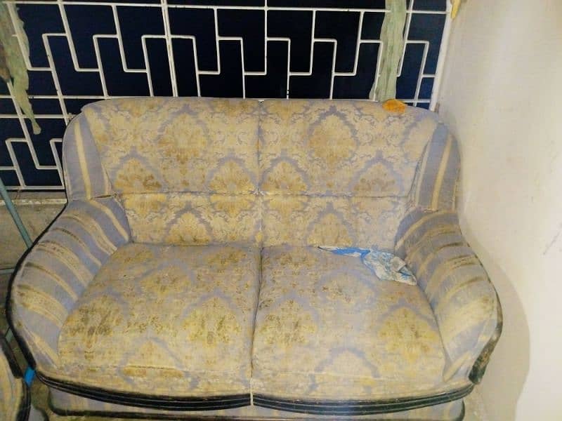 2 sofa sets for sale on urgent basis due to shifting 5