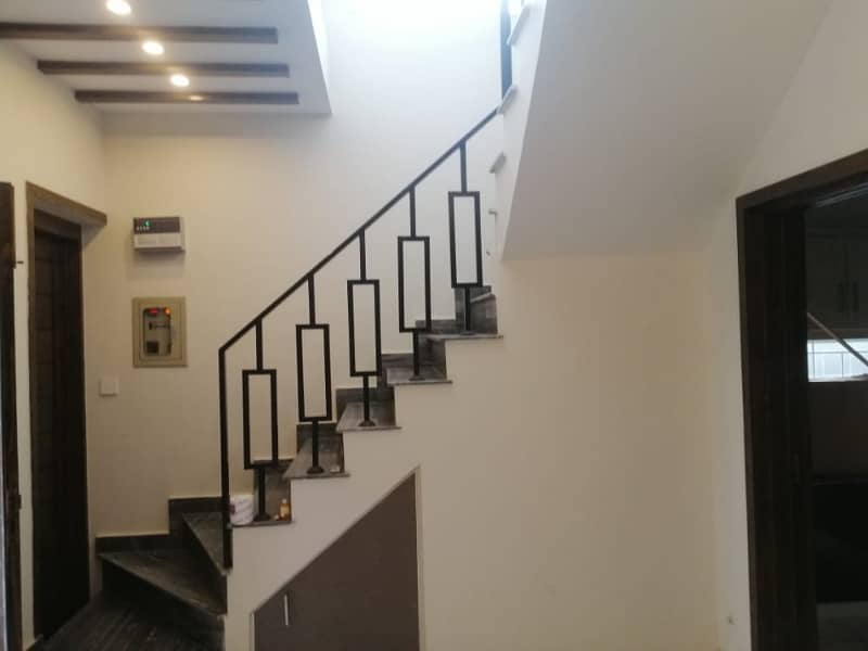 5 MARLA BRAND NEW HOUSE AVAILABLE FOR RENT IN DHA RAHBAR 2 12