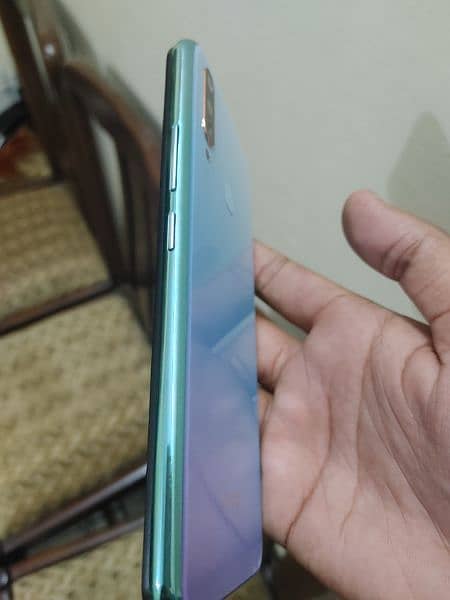 vivo y17 back fingerprint lush condition(8/256) 3