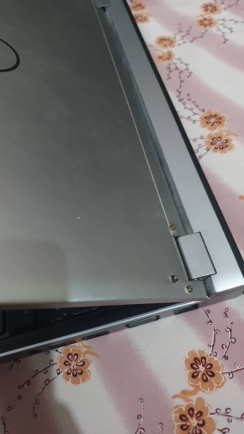 Dell Laptop i3 1