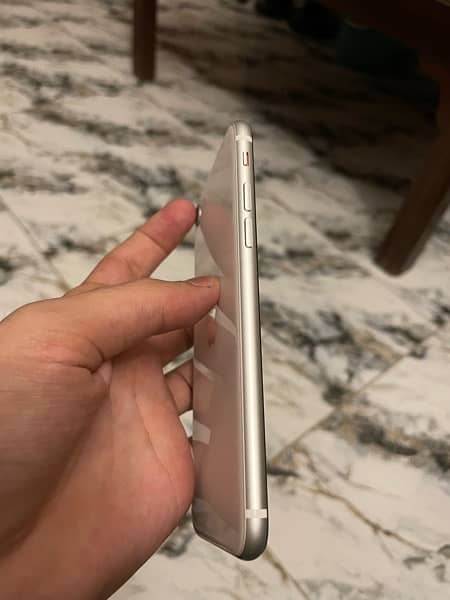 iPhone SE 2020 PTA 3