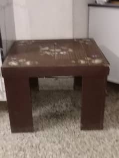 centre table with two side tables