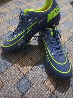 football shoes studs size 7.5
