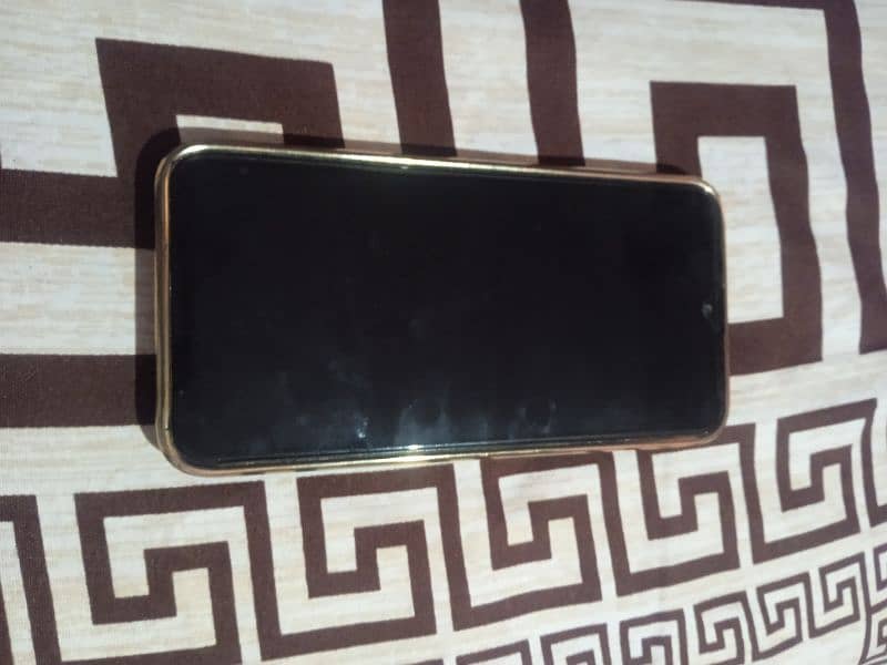 oppo a5s 2/32 in mint condition 5