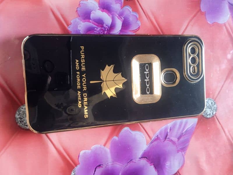 oppo a5s 2/32 in mint condition 6