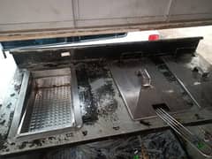 2 Counter with hotplate and 2 fryer 0
