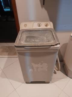 Washing Machine in Good working condition for sale