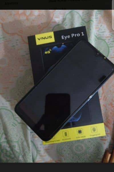 VNUS EYE PRO 1 MOBILE WITH BOX AND CHARGER 3 RAM 64 ROM 1