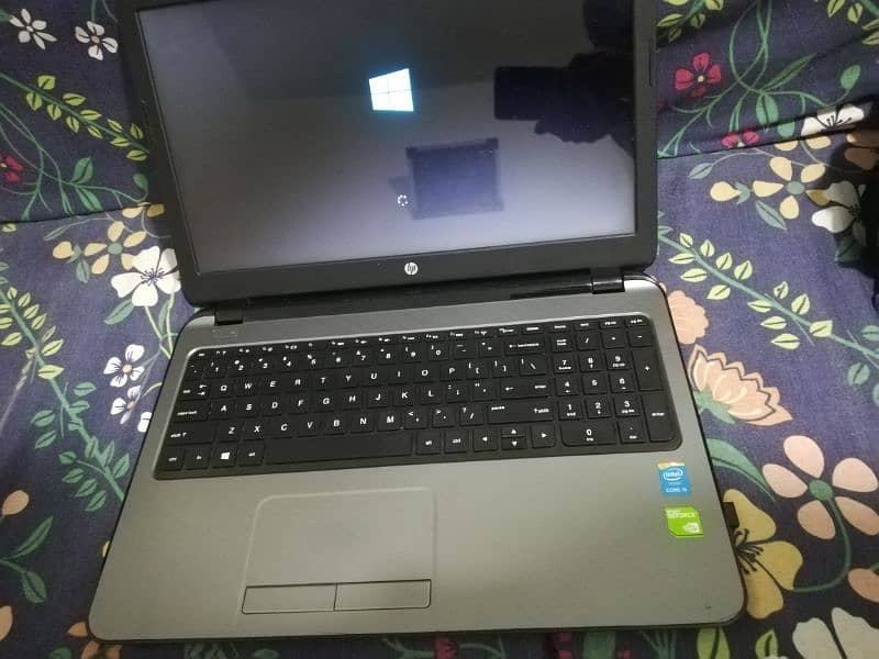 HP 15 NOTEBOOK PC 8