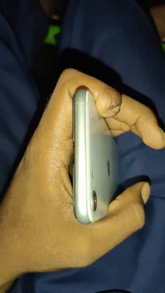 iPhone SE 2020 for sell. 64 GB non pta (Jv) 1