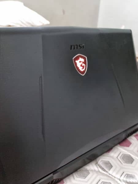 MSI GL63-8RC Gaming Laptop 1