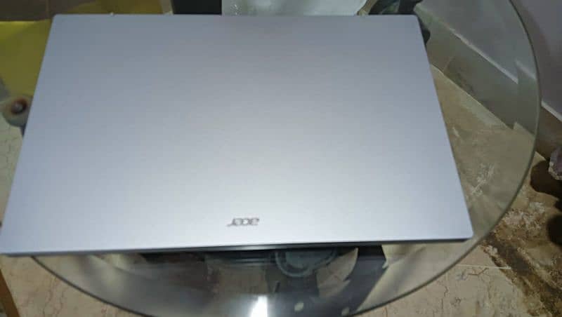 Acer Aspire 3 15 AMD Athlon Silver - Laptop 1
