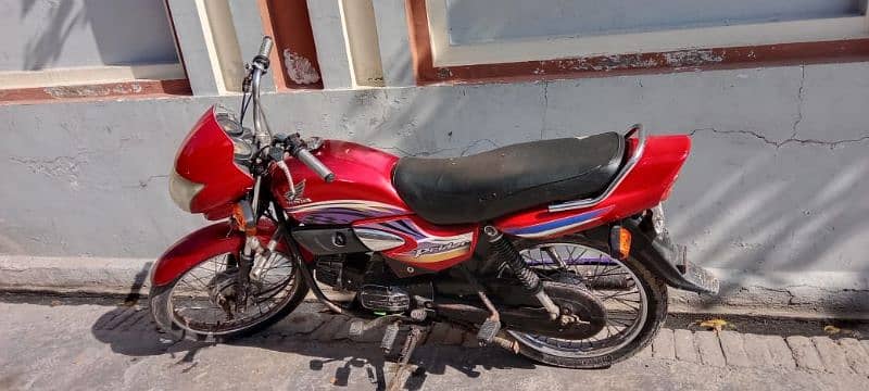 Honda pridor 2014 model body condition 10/8 engine condition 99% 0