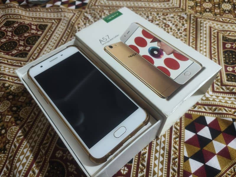 Oppo A57 with all accessories 9