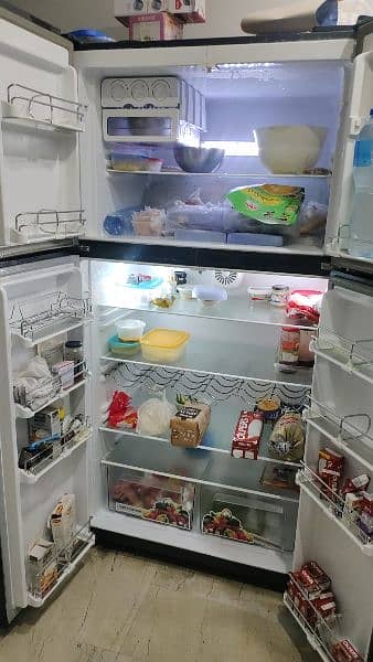 Refrigerator 0