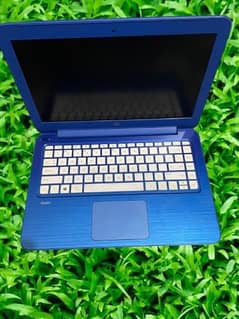 HP STREAM LAPTOP WITH CHARGER 10/10 WhatsApp number 0301-9599532