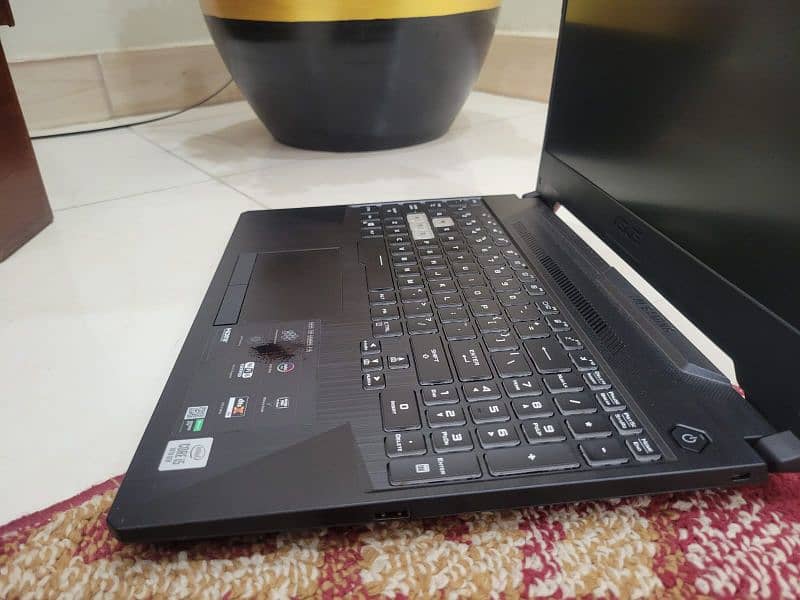 Asus TUF 15 FX506LI Gaming Laptop 2